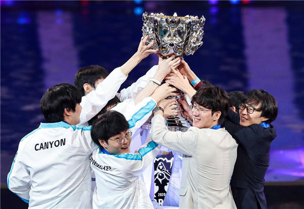 DOTA2 震中杯：RNG零比二惨遭自己二队SAG淘汰