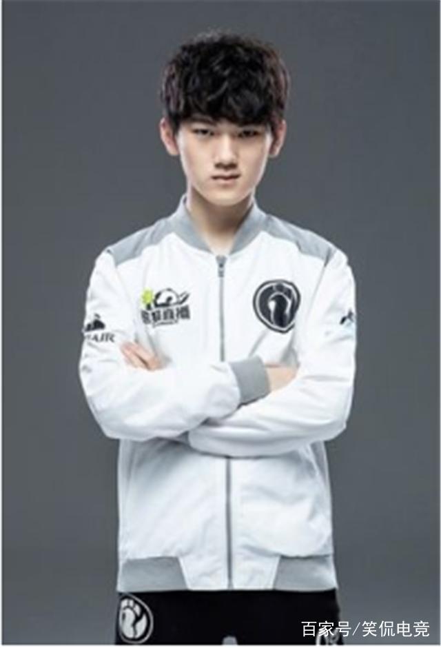 前 LPL 教练Hanyi批评 JD Gaming 教练 cvMax ：你可以BP我...！